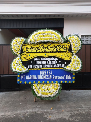 Papan Bunga Duka di Mejayan