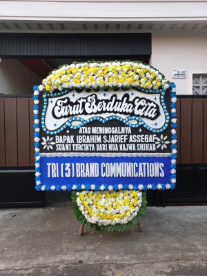 Papan Bunga Duka di Mejayan